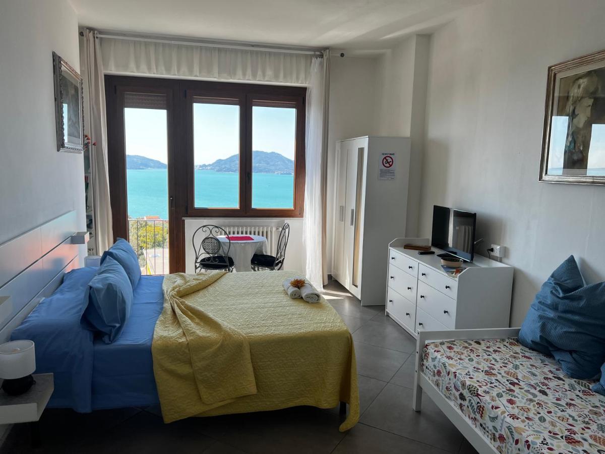 B&B Camera Bellavista Леричи Экстерьер фото